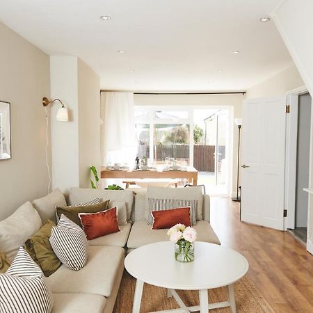 Ser Ar Y Bryn- Lovely Family Home With Garden, Walk To The Village And Beach Saundersfoot Ngoại thất bức ảnh