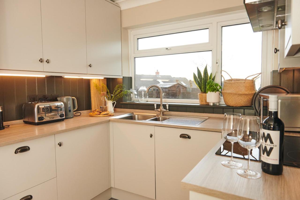 Ser Ar Y Bryn- Lovely Family Home With Garden, Walk To The Village And Beach Saundersfoot Ngoại thất bức ảnh