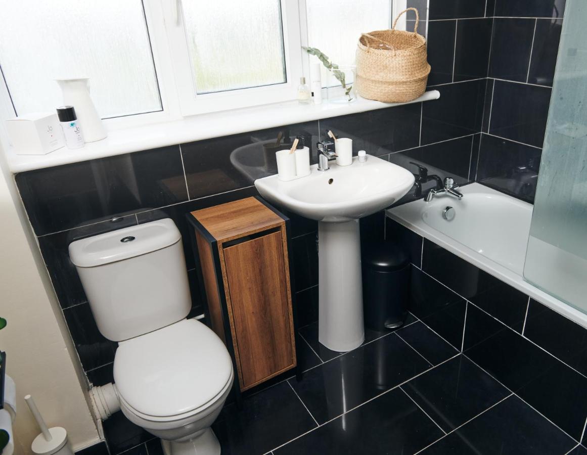 Ser Ar Y Bryn- Lovely Family Home With Garden, Walk To The Village And Beach Saundersfoot Ngoại thất bức ảnh