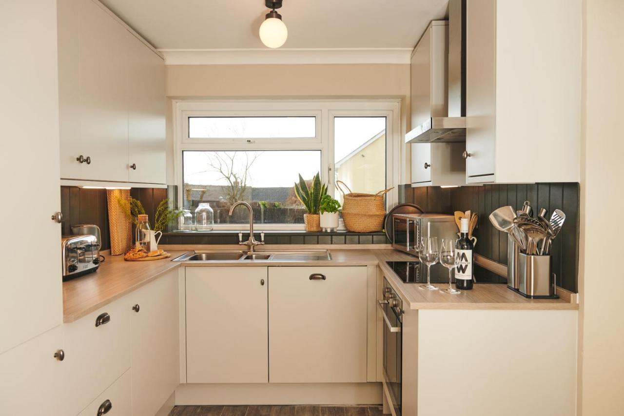 Ser Ar Y Bryn- Lovely Family Home With Garden, Walk To The Village And Beach Saundersfoot Ngoại thất bức ảnh