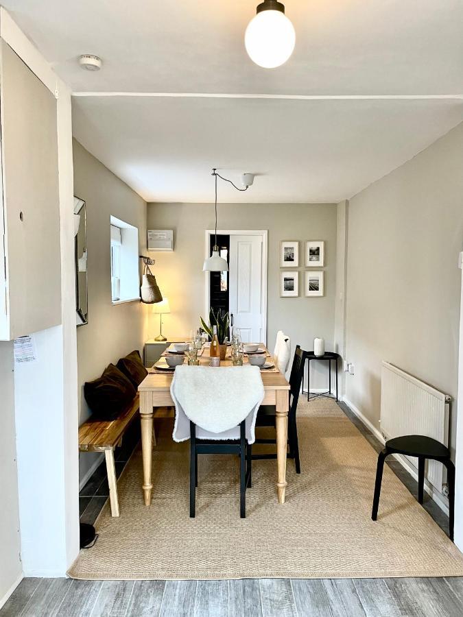 Ser Ar Y Bryn- Lovely Family Home With Garden, Walk To The Village And Beach Saundersfoot Ngoại thất bức ảnh