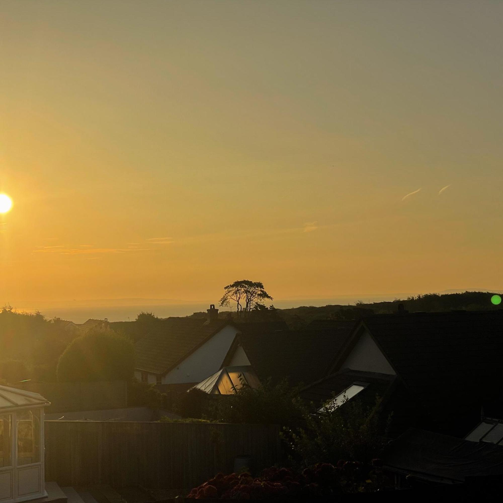 Ser Ar Y Bryn- Lovely Family Home With Garden, Walk To The Village And Beach Saundersfoot Ngoại thất bức ảnh