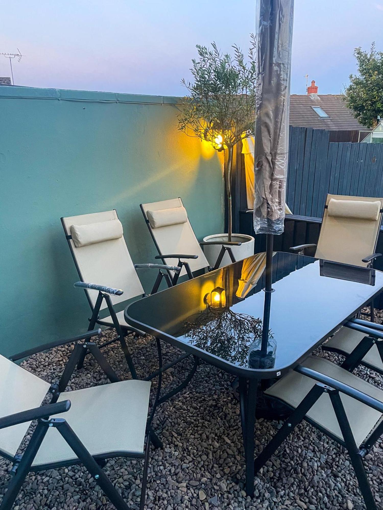 Ser Ar Y Bryn- Lovely Family Home With Garden, Walk To The Village And Beach Saundersfoot Ngoại thất bức ảnh